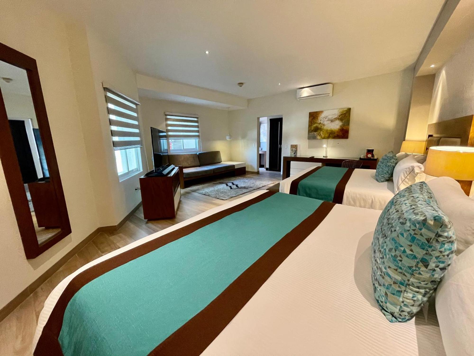 Aurea Hotel And Suites Zapopan Eksteriør billede