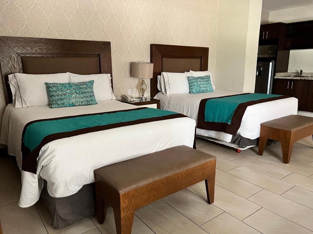 Aurea Hotel And Suites Zapopan Eksteriør billede