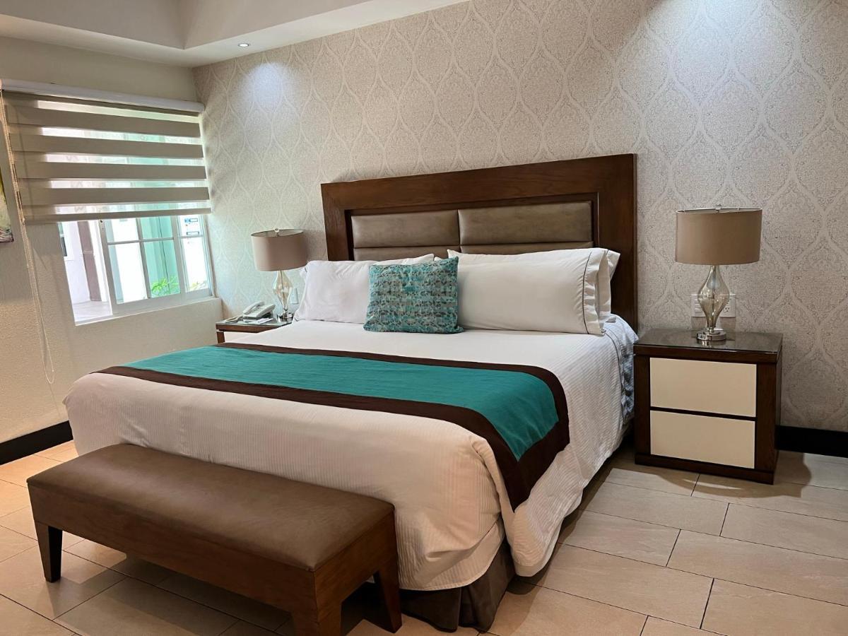 Aurea Hotel And Suites Zapopan Eksteriør billede